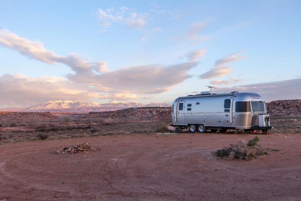 What Makes Reliable Off-Grid Fridges Essential for Your Adventures? - Ozefridge